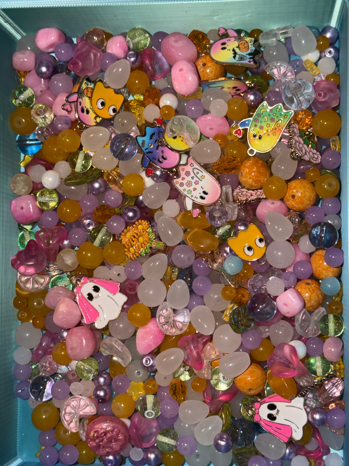 Boo-tifully Sweet Glass Beads Mix