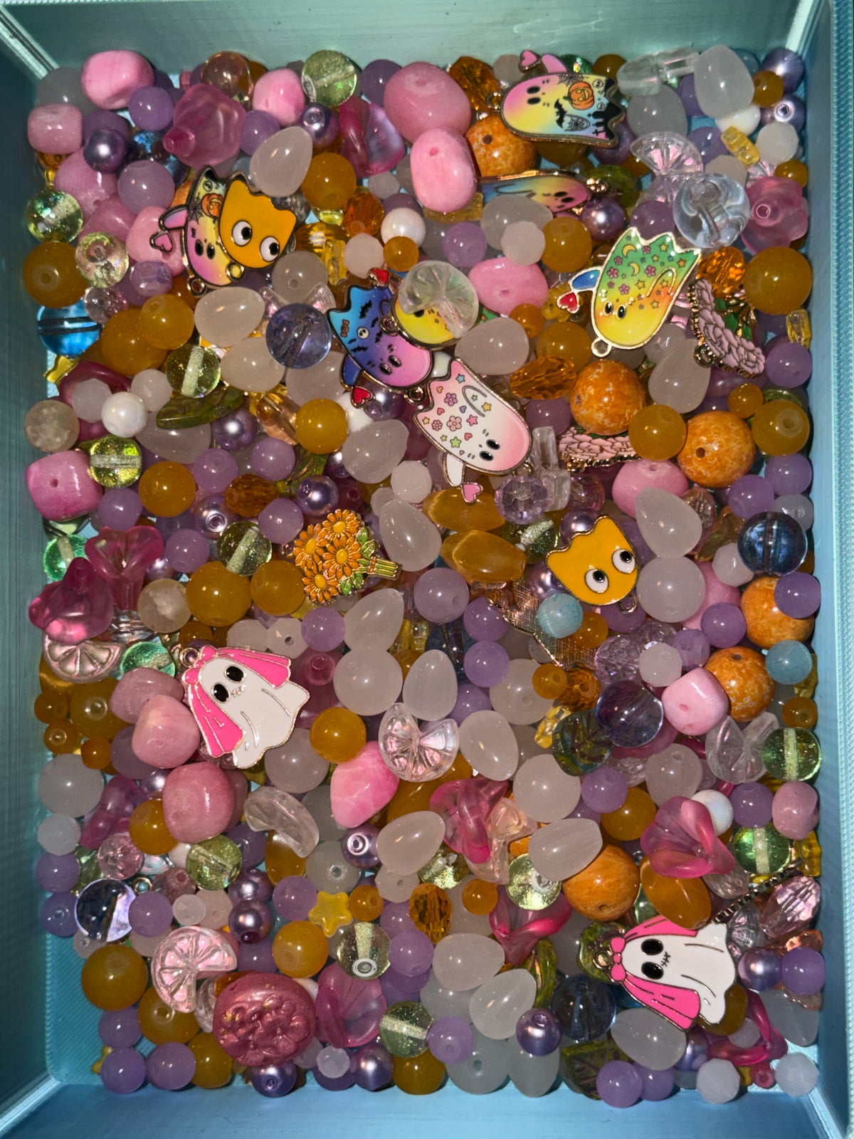 Boo-tifully Sweet Glass Beads Mix